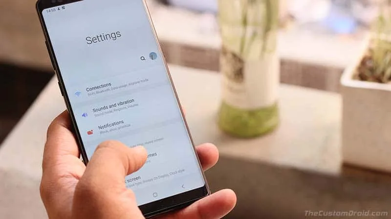 Samsung One UI Features - One Handed Usage