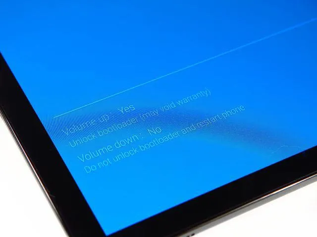 Press the Volume Up button to confirm and unlock bootloader on Galaxy Tab S6